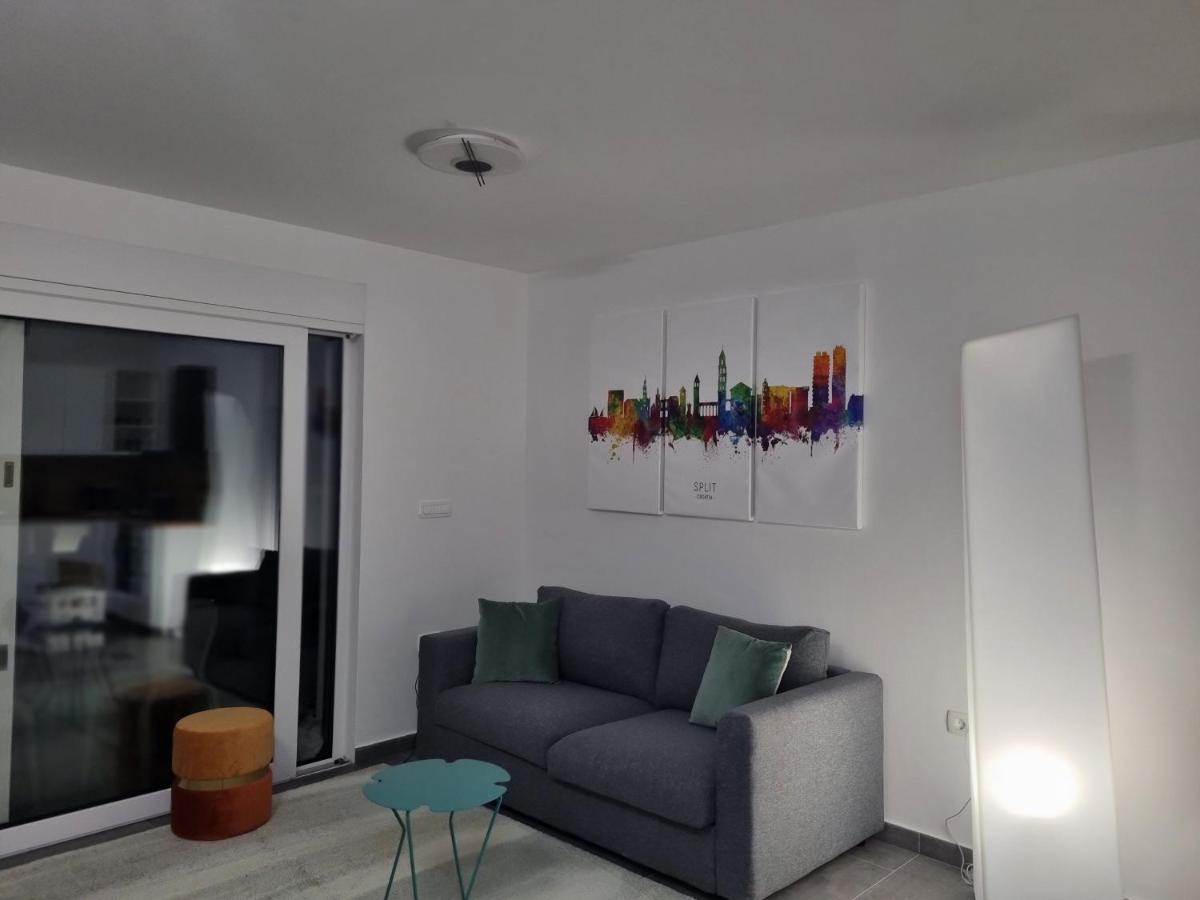 Luxury Apartment- Balcony- Private Rooftop And Jacuzzi- Common Pool Trogir Exteriör bild