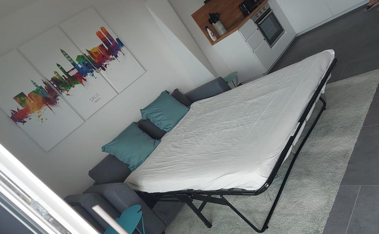 Luxury Apartment- Balcony- Private Rooftop And Jacuzzi- Common Pool Trogir Exteriör bild